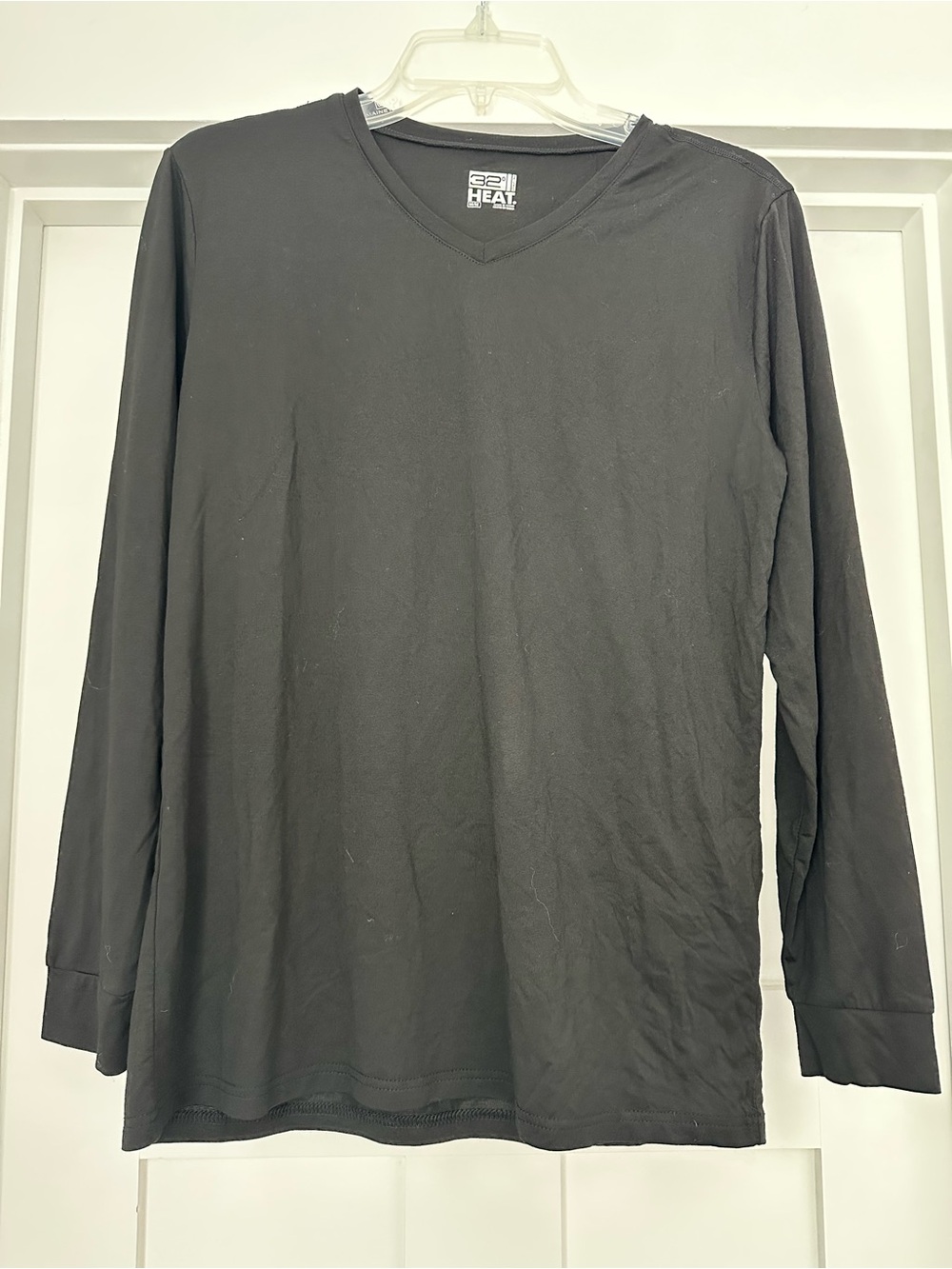 Men’s Black Long-Sleeve V-Neck Shirt
